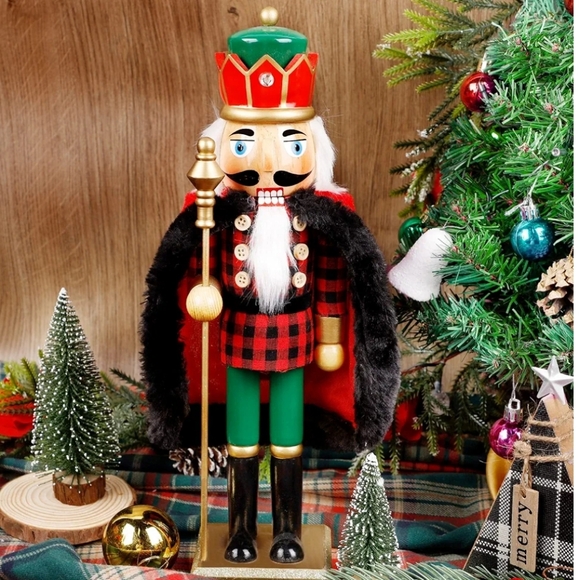 Christmas Nutcracker Figures, Wooden Nutcracker NWT - Picture 2 of 4